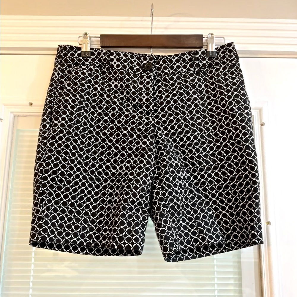 HILARY RADLEY Women’s Shorts Size 8